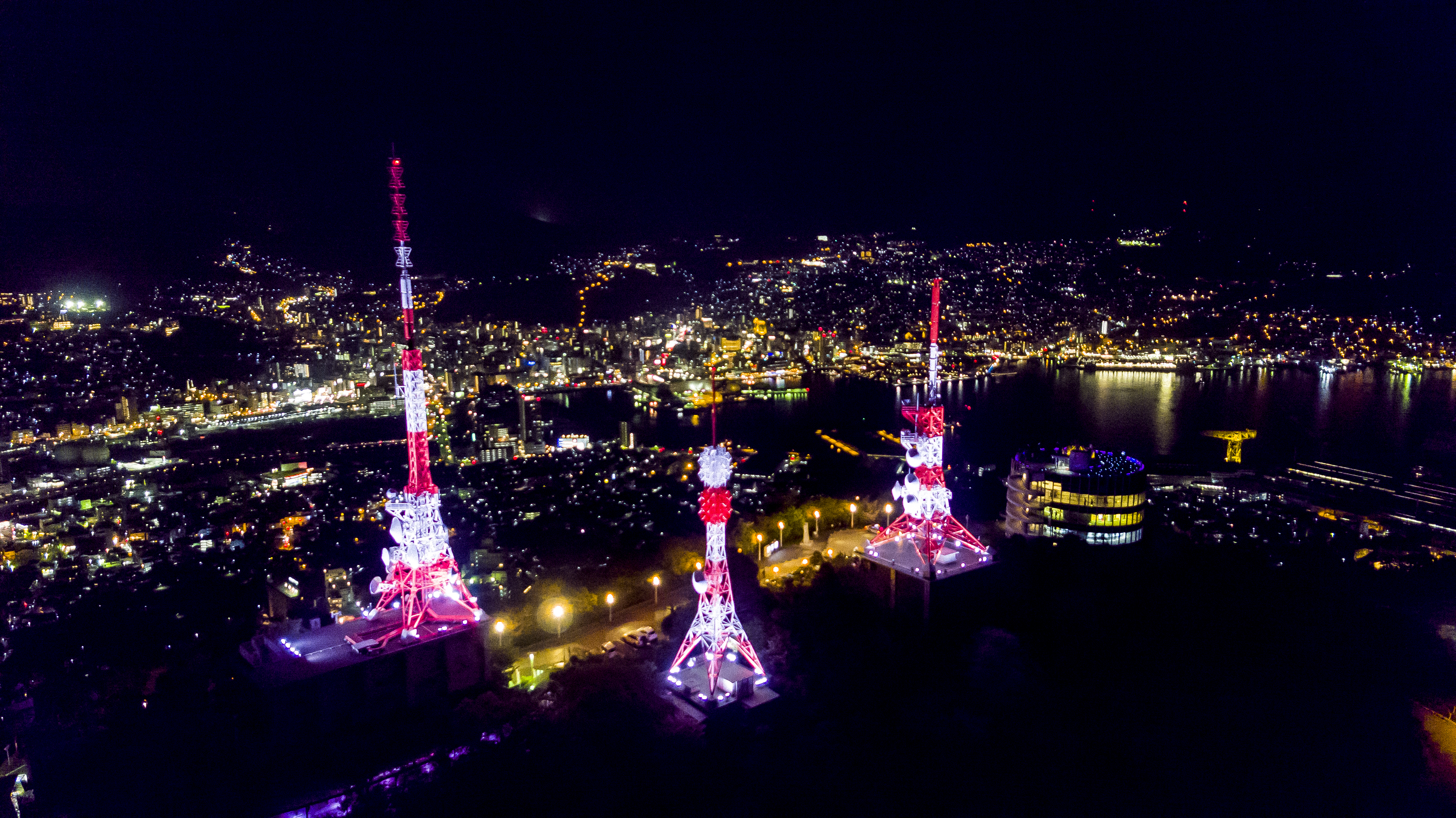 電波とう
