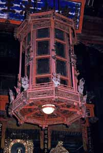 興福寺の瑠璃燈