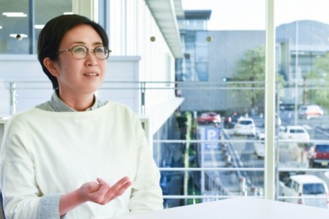 荒木　涼子さんの画像2