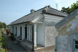 伊王島灯台旧吏員退息所