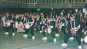 東上面浮立