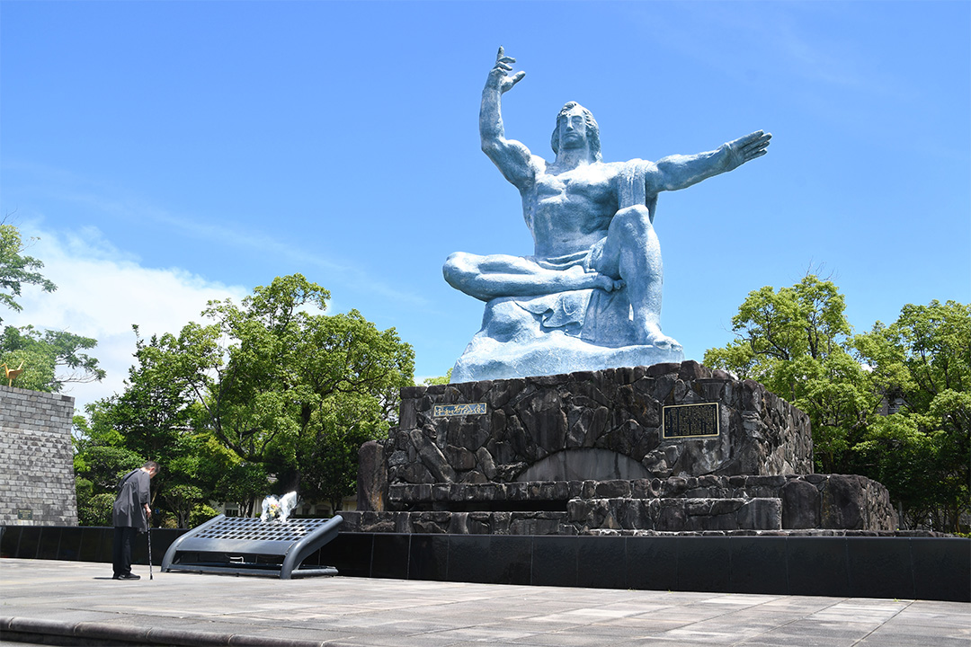 平和祈念像の画像1