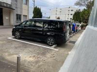 区画線、車止めブロック