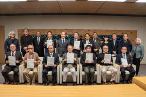 被爆80周年記念事業選定書授与式の写真