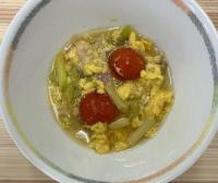 トマトとアスパラのチーズスープ