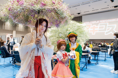 コスプレを楽しんでいる様子