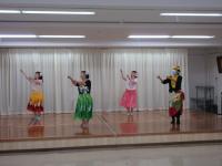 舞台の上で身に発表会