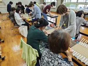 暮らしにうるおい「クラフトバンド小物」