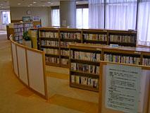 高島ふれあいセンター図書コーナー