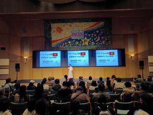 ステージ写真①