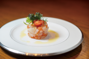 トマトと海鮮のタルタル