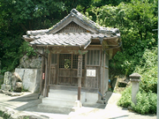 岩這薬師堂(はつつき観音)の画像
