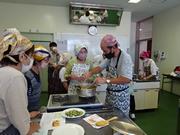 高齢者出前サロン「いっしょにつくってたべよう」が行われました（令和6年9月24日）の画像1