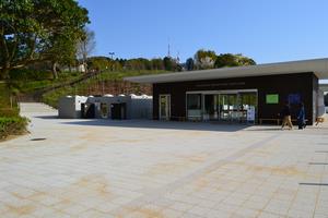 中腹駅舎周辺（竣工）の画像
