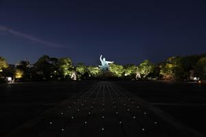 平和祈念像の画像