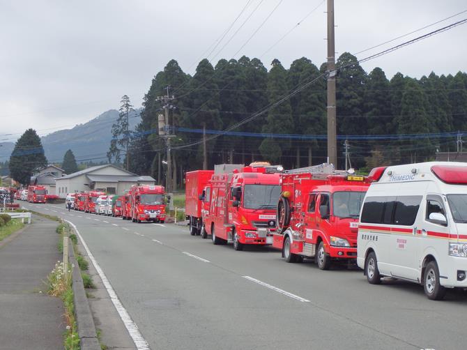 緊援隊車両