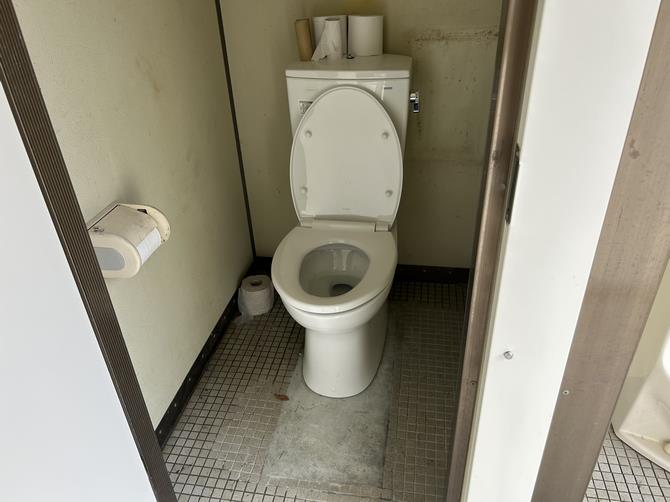 矢上団地第4公園のトイレの画像2