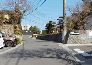 「グリーンベルト」の路面標示の設置（古賀小学校区）整備前の画像