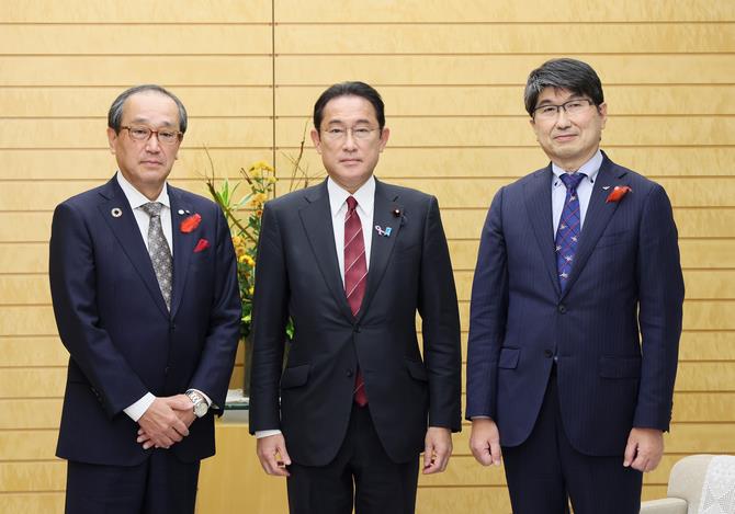 首相と両市市長