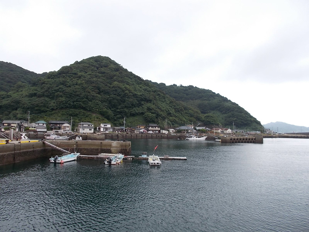 【売家】野母崎樺島町にある倉庫付きの2階建の画像2