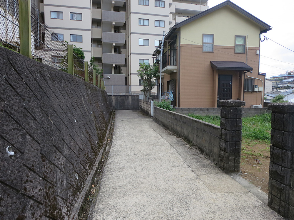 【売買・賃貸どちらも可】三原地区のバス停に近い宅地の画像3