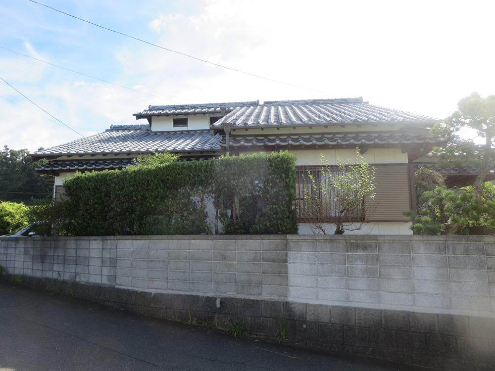 伊王島が見える蚊焼町の平家の画像2