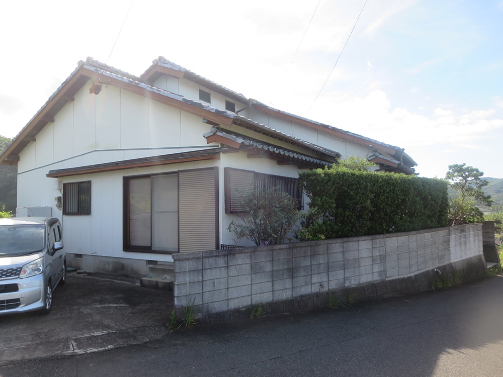 伊王島が見える蚊焼町の平家の画像3