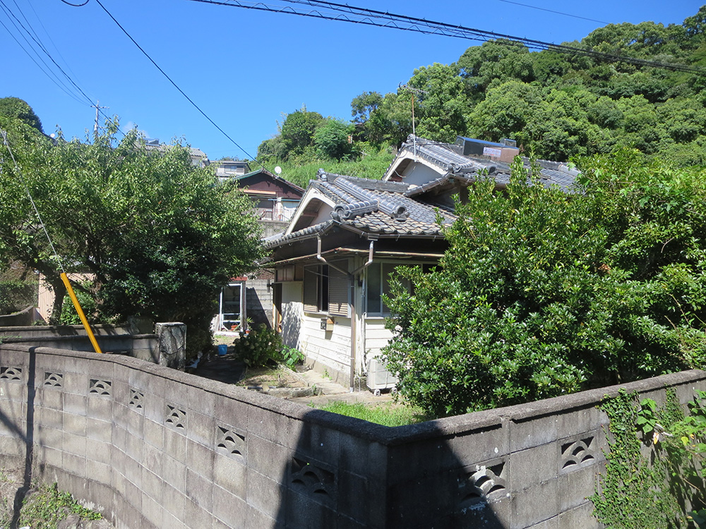 【売買】国道499号から山手に入った庭が広い平家の画像4