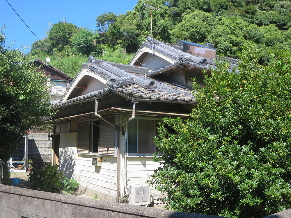 【売買】国道499号から山手に入った庭が広い平家の画像5