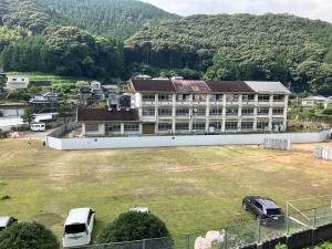 旧川平小学校解体写真1