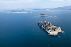 高島と軍艦島